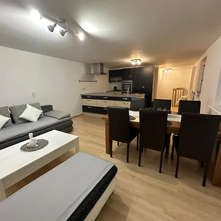 Maisonette-Apartment Mit Grosser Terrasse Im Zentrum Von Bregenz Exterior photo